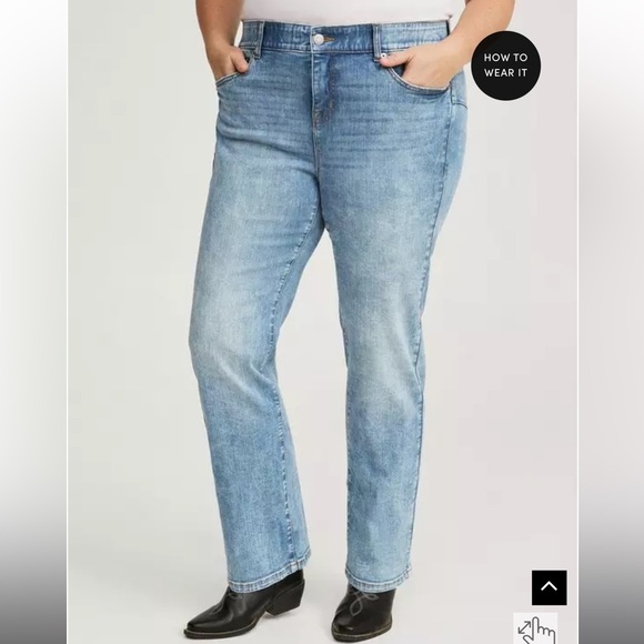 Torrid Size 28 Bombshell High-Rise Straight Jean - Light Blue - Picture 2 of 8